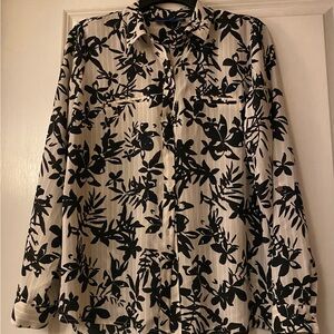 Ladies Apt. 9 Monochrome Lightweight Floral Shirt, Size M